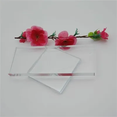 Vetro ultra trasparente